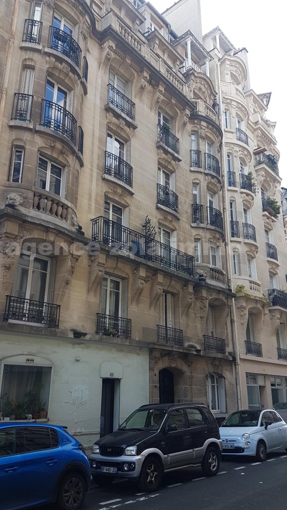 Appartement 4 Pièce(s) PARIS 15EME ARR.